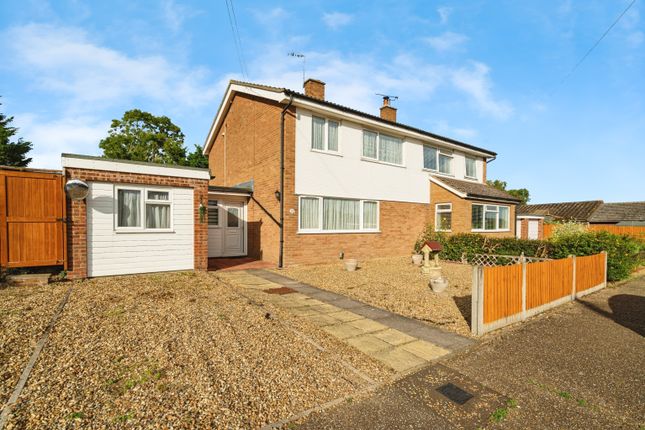 3 bedroom semi-detached house for sale
