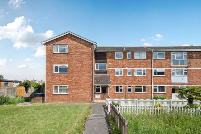 Blackmore Court, Melksham SN12 2 bed ground floor flat for sale