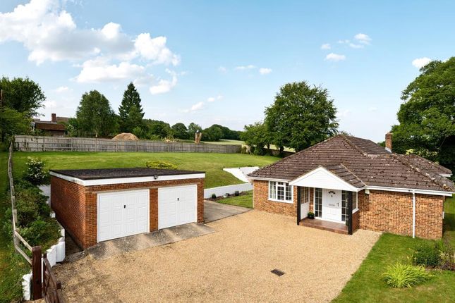 Ellisfield,  Basingstoke,  RG25 4 bed detached bungalow for sale