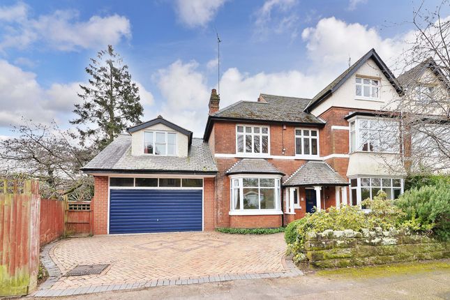 6 bedroom semi-detached house for sale