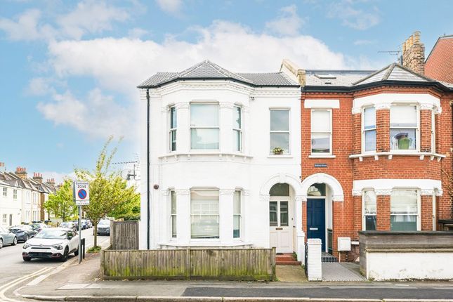 Kingston Road, London SW20 1 bed flat for sale