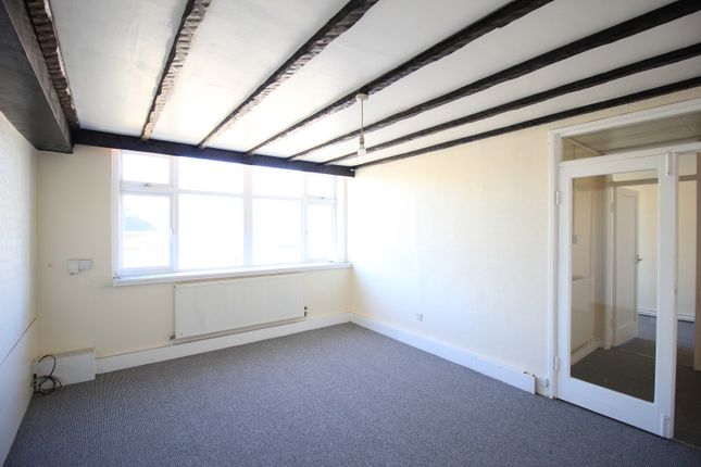 2 bed flat