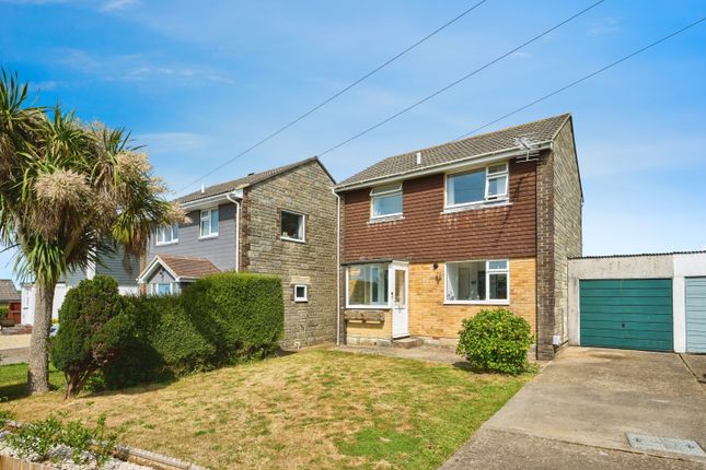 3 bedroom link detached house for sale