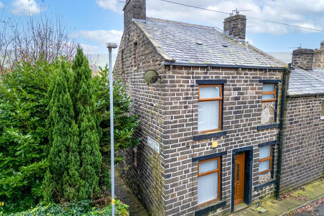 Plantation Street, Bacup 2 bed end of terrace house for sale