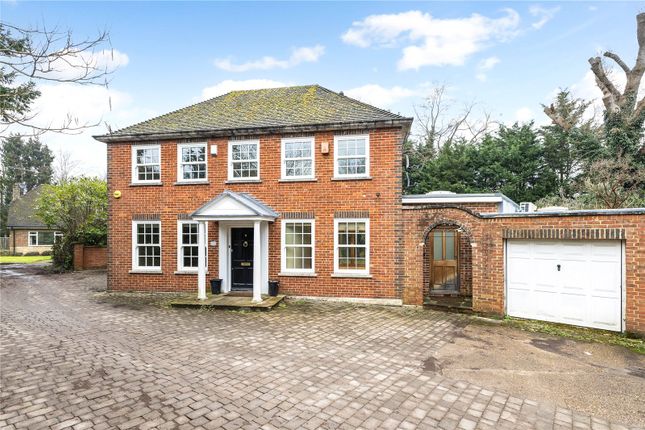 Oak Lodge Drive, Redhill, Surrey, RH1 4 bed detached house for sale