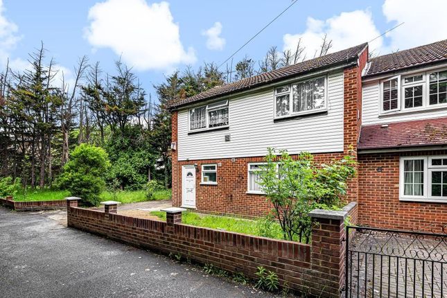 Staines Road East, Sunbury