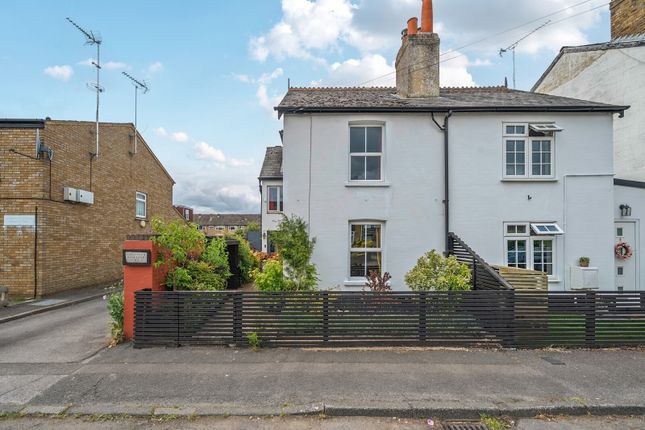 Watersplash Road, Shepperton, TW17 4 bed semi