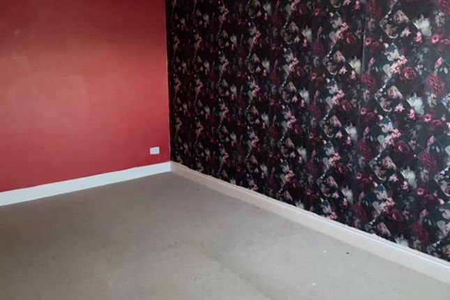 2 bed flat