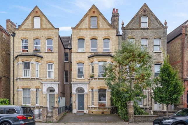 6 bedroom terraced house for sale