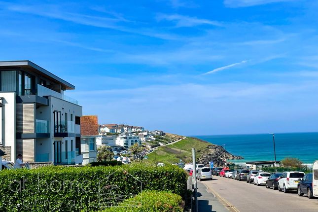 Esplanade Road, Newquay TR7 2 bed apartment for sale