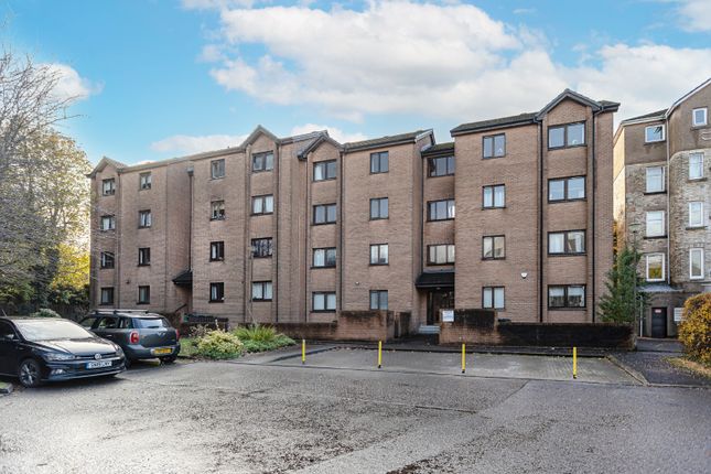 Wallace Court, Stirling, FK8 2 bed flat for sale