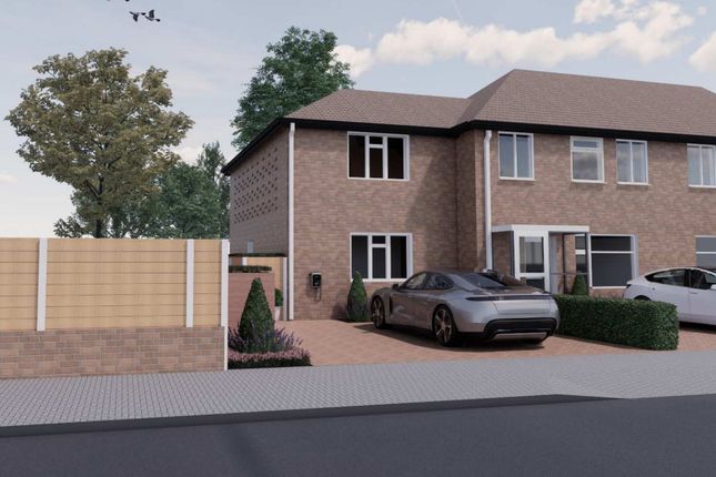 The Larches, Uxbridge, UB10 3 bed semi