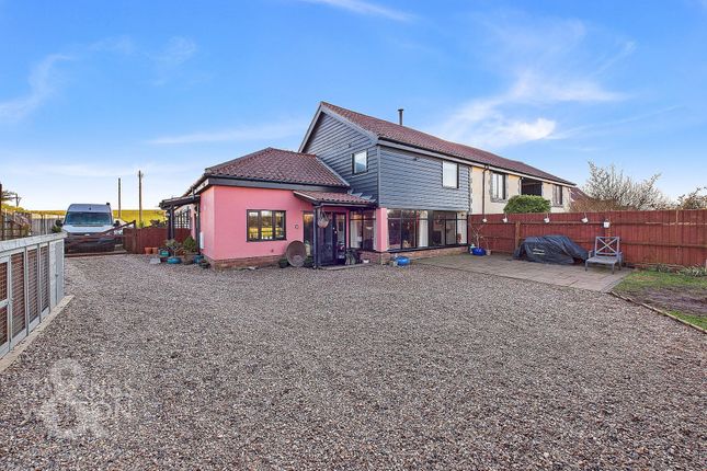 Low Street, Oakley, Diss 3 bed barn conversion for sale