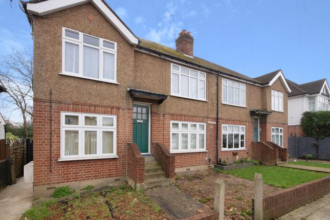 Elm Avenue, Ruislip HA4 2 bed ground floor flat for sale