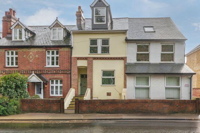 London Road, Wokingham, RG40 1 bed ground floor flat for sale