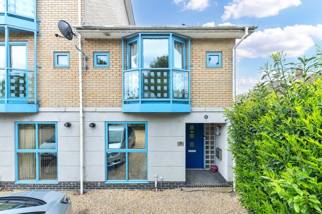 Hurdles Way, Cambridge CB22 2 bed end of terrace house for sale