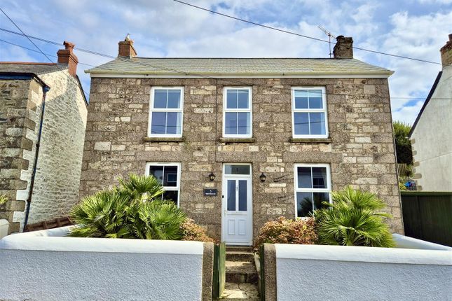 3 Unity Road, Porthleven TR13 4 bed cottage for sale