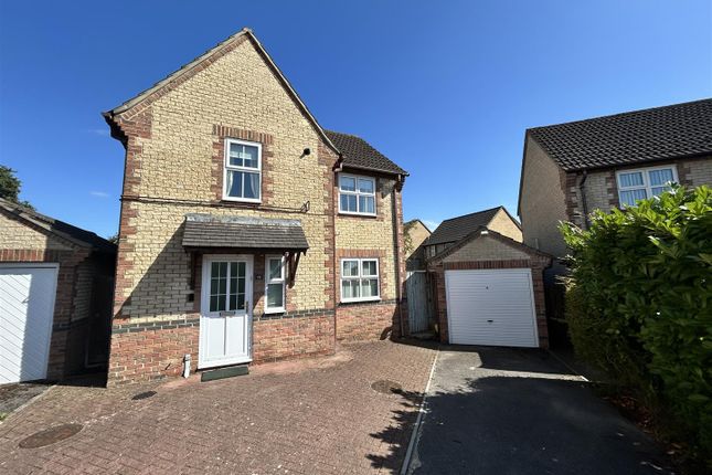 Webbington Road, Pewsham, Chippenham 3 bed detached house for sale