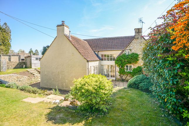 5 bedroom semi-detached house for sale