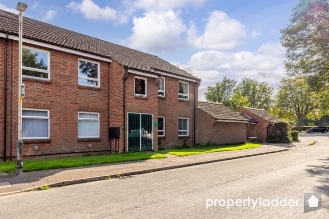 2 bedroom ground floor flat for sale