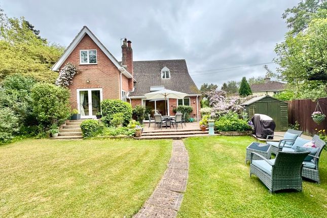 3 bed detached house