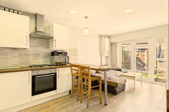 2 bedroom maisonette for sale