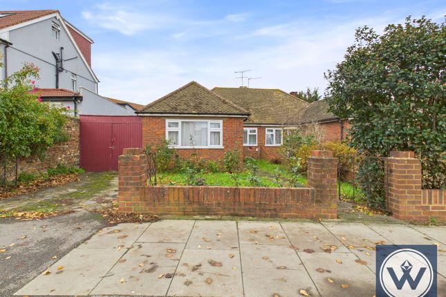 Botwell Common Road, Hayes, UB3 1JA 2 bed semi