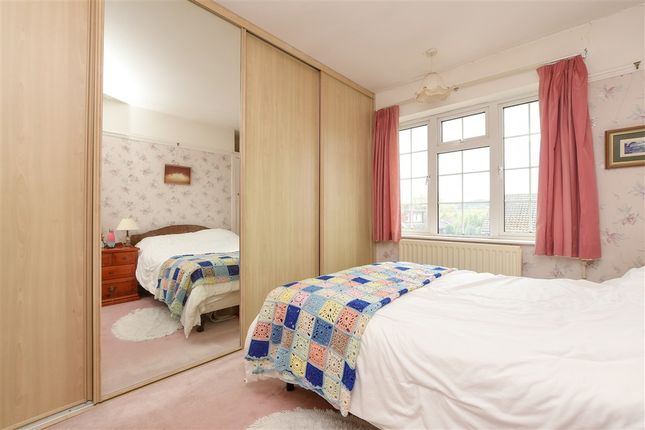 Chalkpit Terrace, Dorking, Surrey 3 bed semi