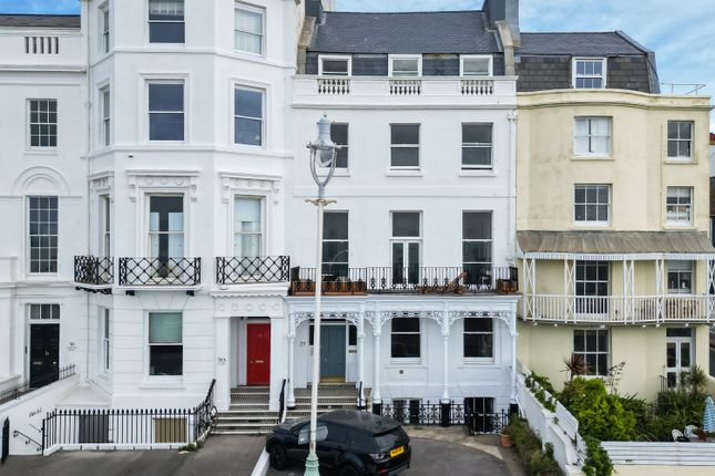 Marine Parade, Brighton, BN2 3 bed flat for sale