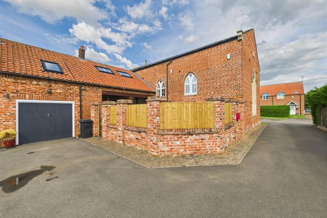 Mill Lane, Brant Broughton, Lincoln 3 bed semi