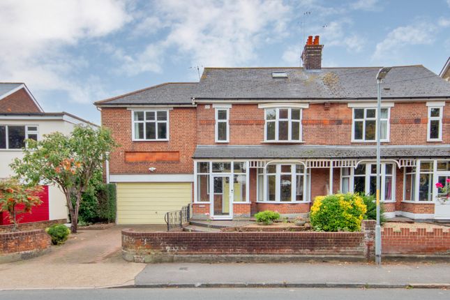 New House Lane, Gravesend, Kent, DA11 4 bed semi