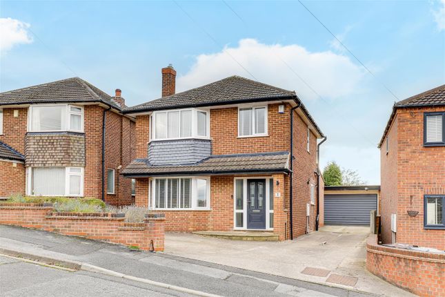 Welham Crescent, Arnold NG5 3 bed detached house for sale