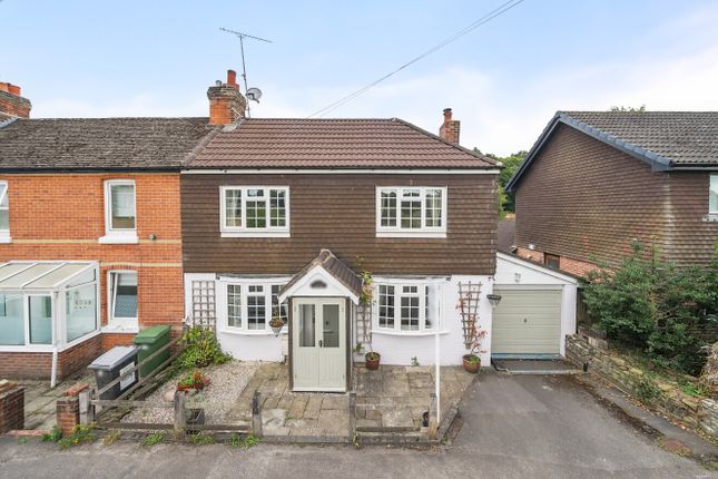 Tanfield Lane, Wickham, Fareham... 3 bed semi