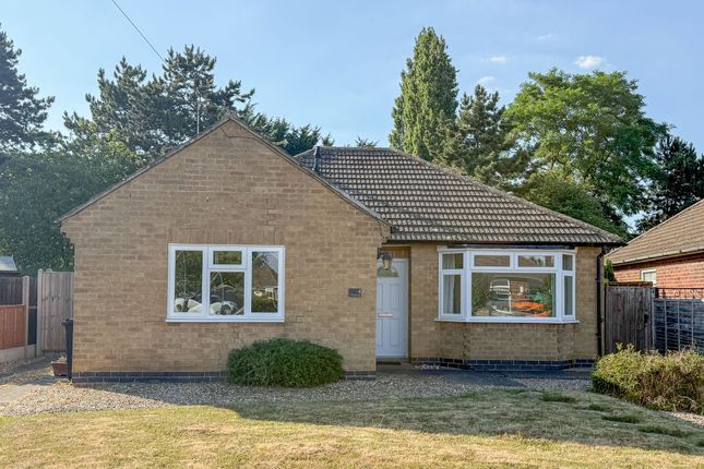 De Lisle Close, Market Harborough, LE16 2 bed detached bungalow for sale