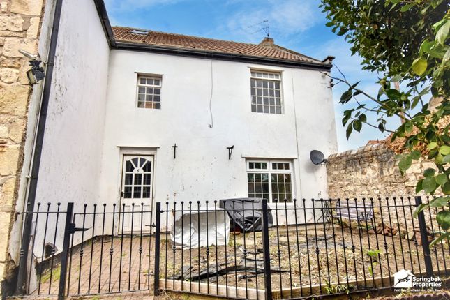 2 bedroom cottage for sale
