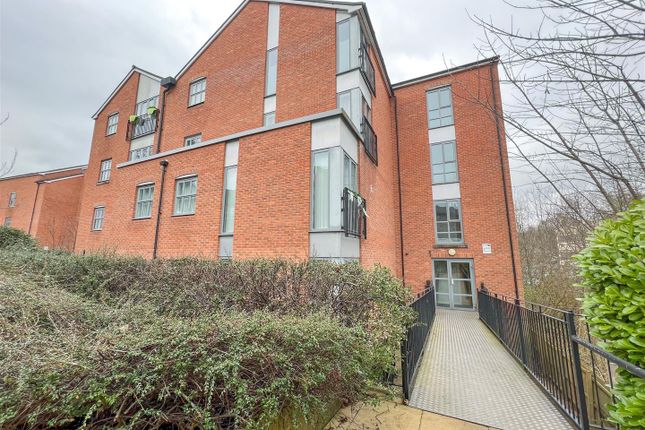 Studio flat for sale