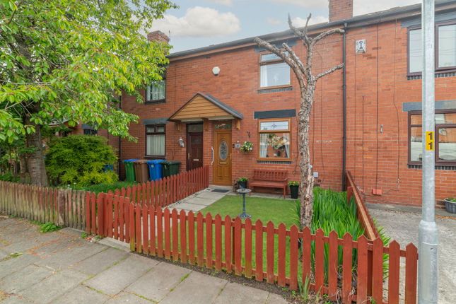 Abbey Crescent, Heywood OL10 3 bed terraced house for sale