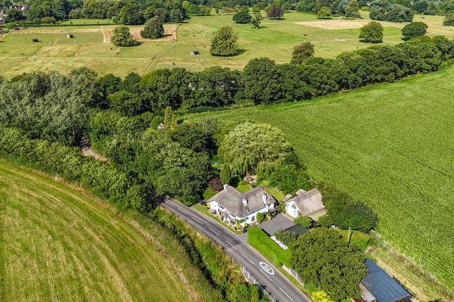 Burley Road, Christchurch BH23 4 bed cottage for sale