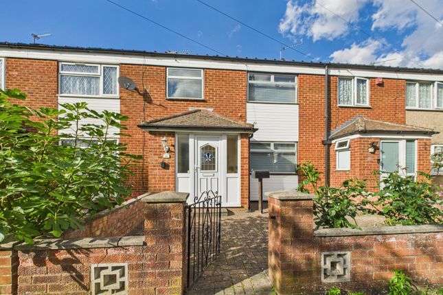 Minster Way, Langley, Berkshire, SL3 3 bed terraced house for sale