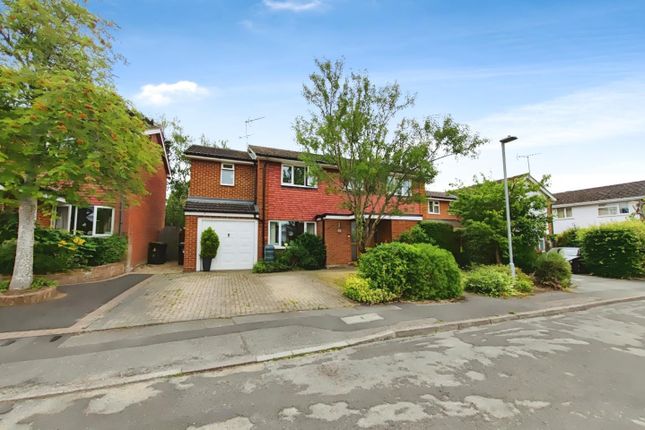The Spinney, Finchampstead, Wokingham 4 bed detached house for sale