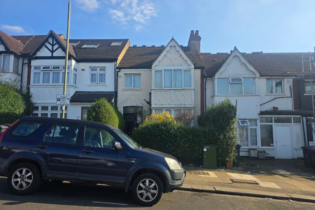 Woodstock Avenue, NW11 2 bed flat for sale