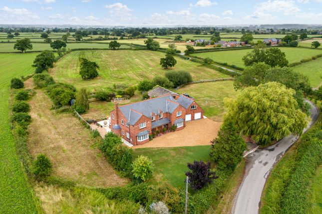Park Lane, Rossett, Wrexham 5 bed detached house for sale