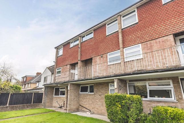 Upton Road, Slough 2 bed apartment for sale