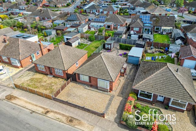 Cannerby Lane, Norwich, Norfolk 3 bed detached bungalow for sale