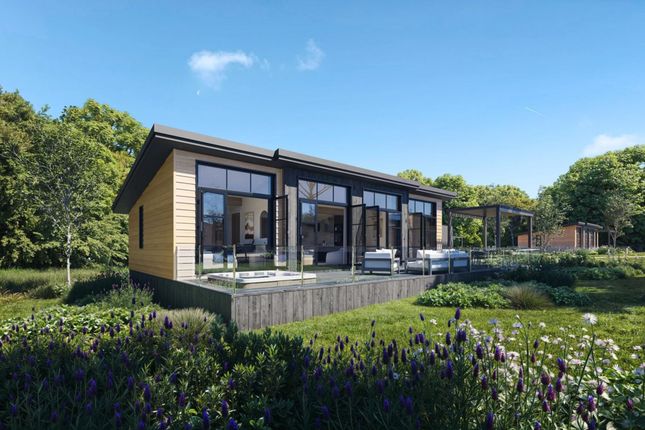 2 bedroom lodge for sale