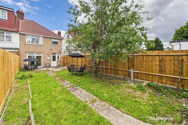 Holden Avenue, London NW9 3 bed end of terrace house for sale