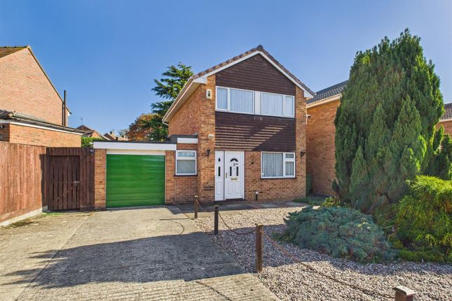 Sivell Close, Longford, Gloucester 3 bed detached house for sale