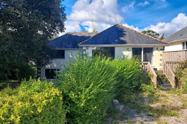 6 bed detached house