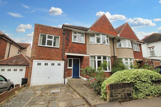 Mayfair Gardens, Woodford Green, IG8 4 bed semi