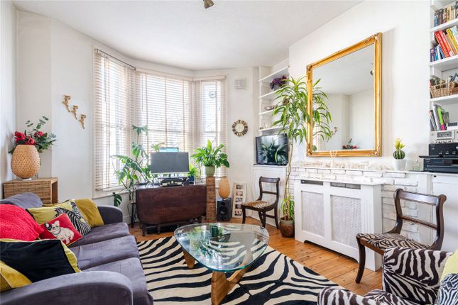 Brixton Water Lane, London, SW2 2 bed ground floor flat for sale